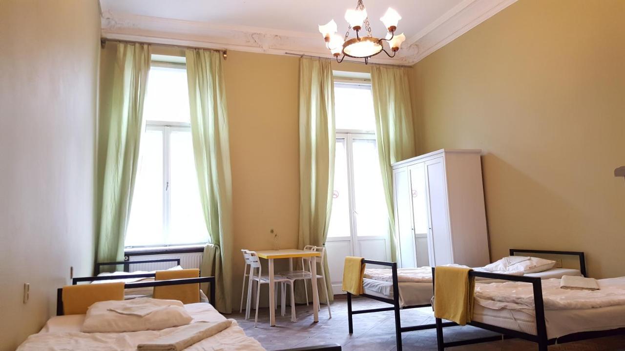 Hostel Witt Varsó Kültér fotó